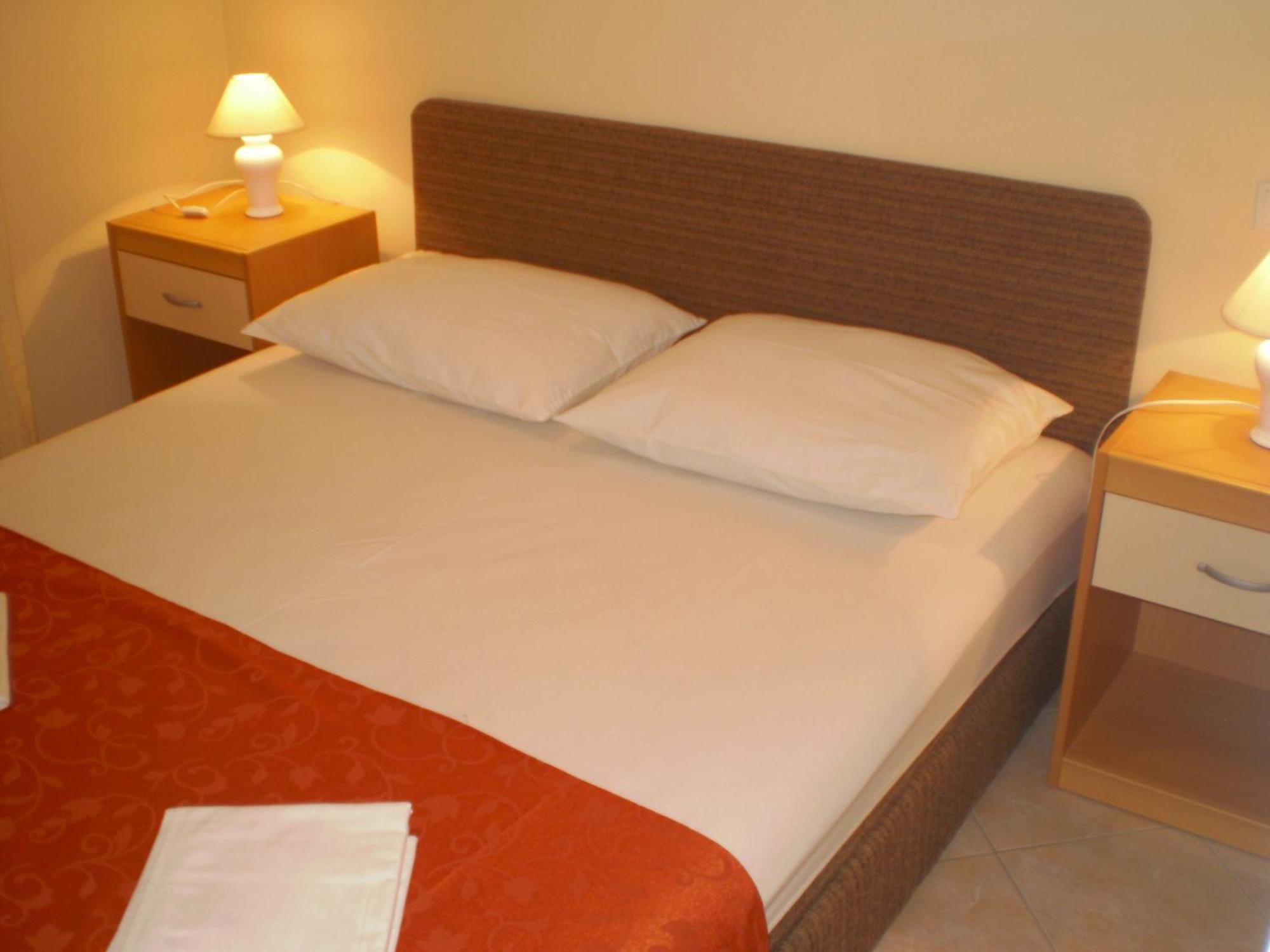 Apartments Tare, Free Parking โวดีเซ ภายนอก รูปภาพ