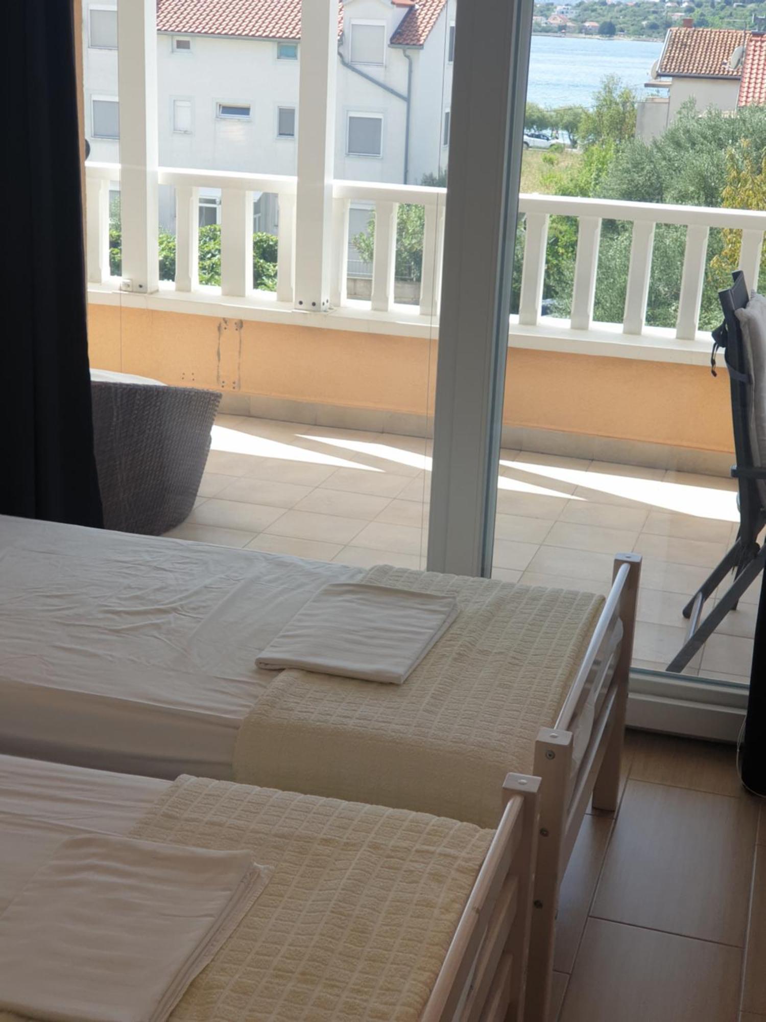 Apartments Tare, Free Parking โวดีเซ ภายนอก รูปภาพ
