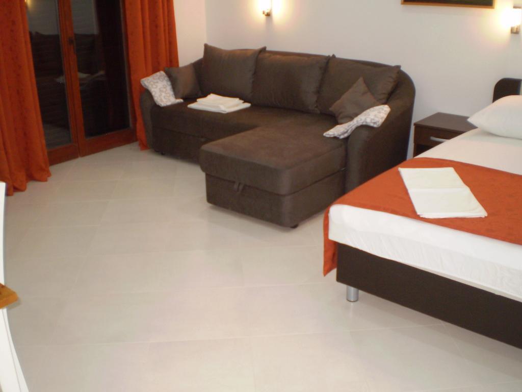 Apartments Tare, Free Parking โวดีเซ ห้อง รูปภาพ